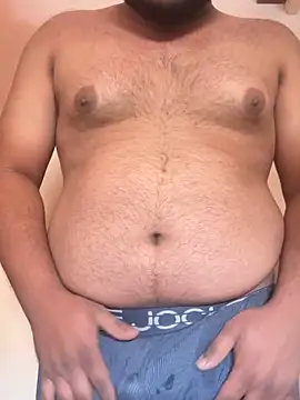 Snapshot of hireom55 chatting on 02/05/26, 07:57 hireom55 online show from 02/05/26, 07:57