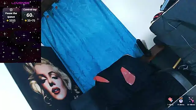 Snapshot of licy_blonde_hot chatting on 02/28/26, 02:51 licy blonde hot online show from 02/28/26, 02:51