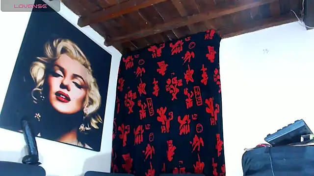 licy blonde hot online show from 06/24/26, 10:14