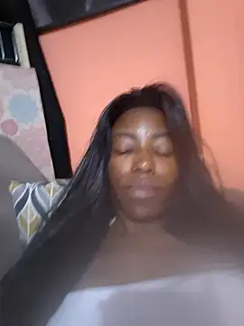 Snapshot of melangelo17 chatting on 01/29/25, 03:47 melangelo17 online show from 01/29/25, 03:47