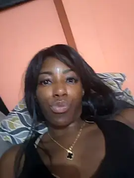 Snapshot of melangelo17 chatting on 03/15/25, 08:32 melangelo17 online show from 03/15/25, 08:32