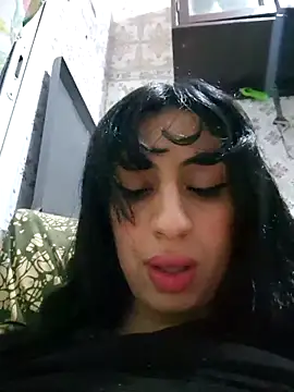 Snapshot of majdolin78 chatting on 03/11/25, 10:09 majdolin78 online show from 03/11/25, 10:09