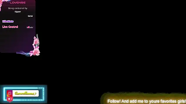 Snapshot of Aurora_thomas__1 chatting on 02/02/25, 10:35 Aurora thomas 1 online show from 02/02/25, 10:35