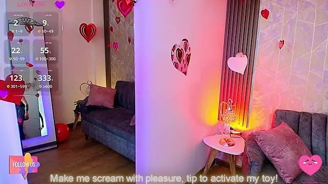 Snapshot of Aurora_thomas__1 chatting on 02/19/25, 11:28 Aurora thomas 1 online show from 02/19/25, 11:28