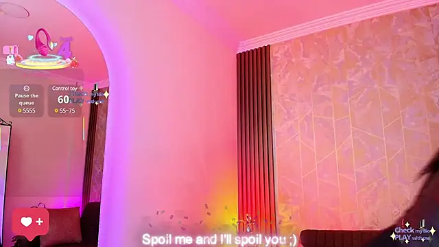 Snapshot of Aurora_thomas__1 chatting on 02/25/25, 10:47 Aurora thomas 1 online show from 02/25/25, 10:47