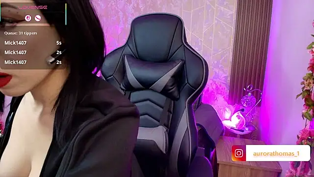 Snapshot of Aurora_thomas__1 chatting on 10/20/25, 12:55 Aurora thomas 1 online show from 10/20/25, 12:55