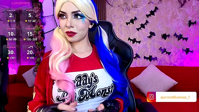 Snapshot of Aurora_thomas__1 chatting on 11/02/25, 04:04 Aurora thomas 1 online show from 11/02/25, 04:04