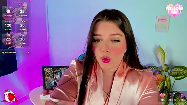 Snapshot of Lia_little18 chatting on 09/20/25, 05:08 Lia little18 online show from 09/20/25, 05:08