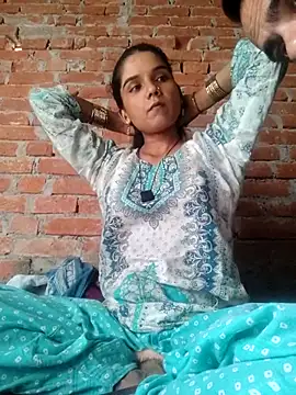 Snapshot of Sexy_Tanya69 chatting on 10/19/25, 04:35 Sexy Tanya69 online show from 10/19/25, 04:35