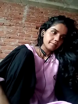 Snapshot of Sexy_Tanya69 chatting on 10/30/25, 04:58 Sexy Tanya69 online show from 10/30/25, 04:58