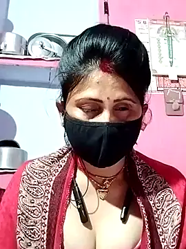 Snapshot of Bhavya_Bhan chatting on 02/01/25, 06:40 Bhavya Bhan online show from 02/01/25, 06:40
