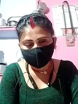 Snapshot of Bhavya_Bhan chatting on 02/14/25, 05:36 Bhavya Bhan online show from 02/14/25, 05:36