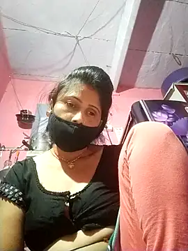 Snapshot of Bhavya_Bhan chatting on 10/12/25, 12:42 Bhavya Bhan online show from 10/12/25, 12:42