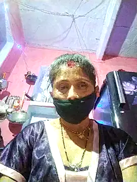 Snapshot of Bhavya_Bhan chatting on 10/23/25, 03:55 Bhavya Bhan online show from 10/23/25, 03:55