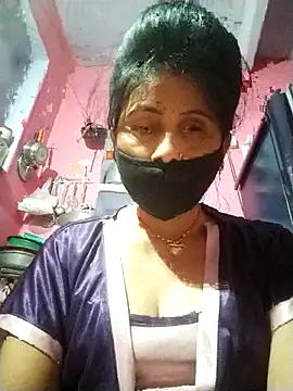 Snapshot of Bhavya_Bhan chatting on 10/26/25, 04:35 Bhavya Bhan online show from 10/26/25, 04:35