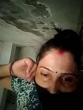Snapshot of Bhavya_Bhan chatting on 07/31/26, 07:08 Bhavya Bhan online show from 07/31/26, 07:08