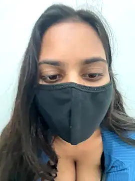 Snapshot of Sofia3393 chatting on 11/27/25, 07:05 Sofia3393 online show from 11/27/25, 07:05