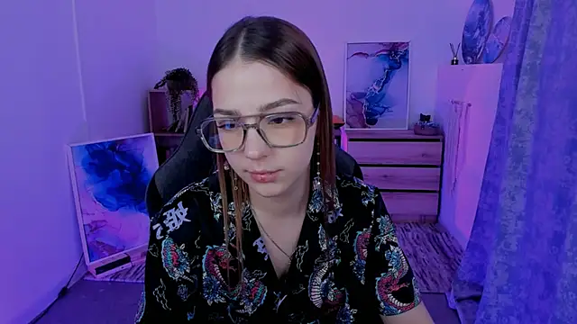 PamBeesly online show from 02/09/25, 08:11