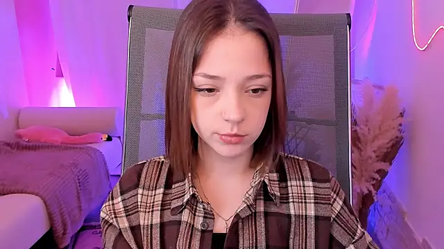 PamBeesly online show from 12/16/25, 08:30