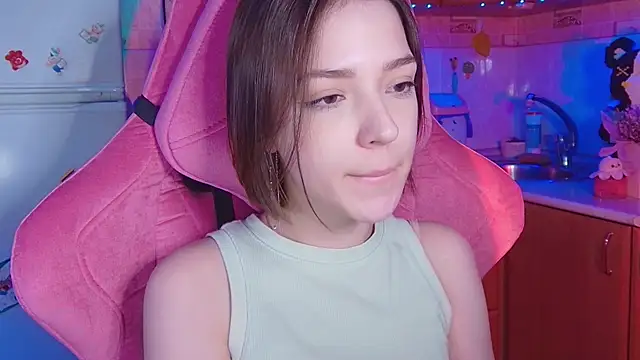 PamBeesly online show from 07/07/26, 06:12