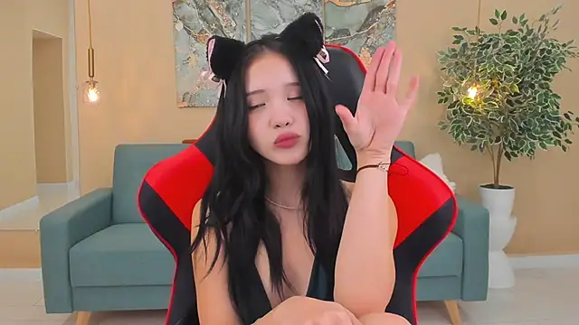 AnneCurtis online show from 01/26/25, 12:43