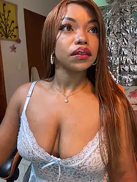 Snapshot of SaraYedid17 chatting on 02/17/26, 09:50 SaraYedid17 online show from 02/17/26, 09:50