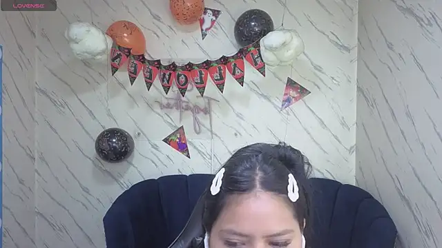 Paulette v online show from 10/30/25, 01:01