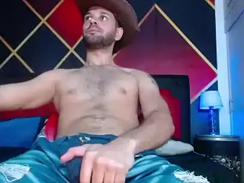 Cristian white online show from 01/30/25, 05:28