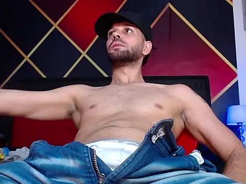 Cristian white online show from 03/16/25, 10:42