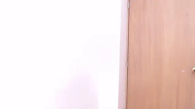 tinyy whore18 online show from 03/18/25, 05:42