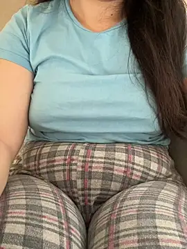 Snapshot of haskadin chatting on 02/06/26, 10:40 haskadin online show from 02/06/26, 10:40