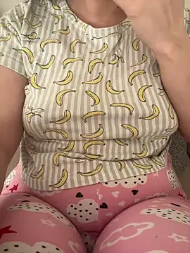 Snapshot of haskadin chatting on 02/20/26, 09:00 haskadin online show from 02/20/26, 09:00