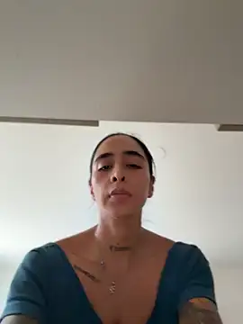 sophierooy22 online show from 06/22/26, 09:45