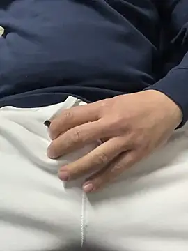 Snapshot of Greeneyes0820 chatting on 03/06/25, 11:47 Greeneyes0820 online show from 03/06/25, 11:47