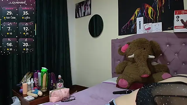 Emmie Hot online show from 06/25/26, 11:48