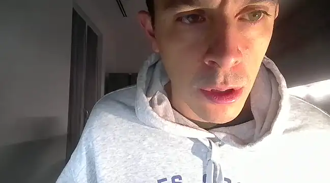 Snapshot of Masterclassyfeet chatting on 02/03/25, 10:00 Masterclassyfeet online show from 02/03/25, 10:00