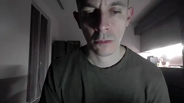 Snapshot of Masterclassyfeet chatting on 02/10/25, 09:04 Masterclassyfeet online show from 02/10/25, 09:04