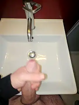 Snapshot of BigDick_97 chatting on 01/19/25, 11:34 BigDick 97 online show from 01/19/25, 11:34