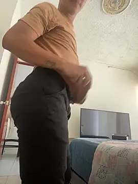 Diegosavage3 online show from 02/05/25, 08:57