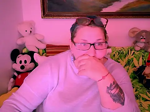 mayamayx online show from 10/13/25, 05:57