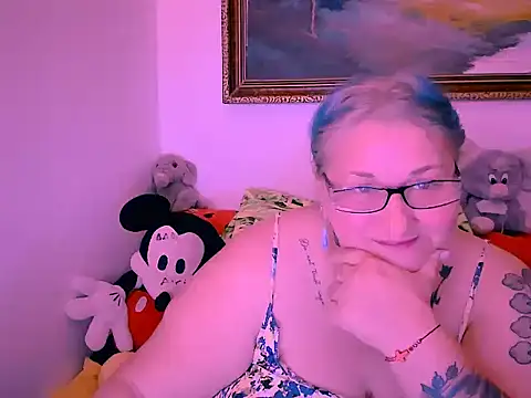 mayamayx online show from 10/26/25, 05:52