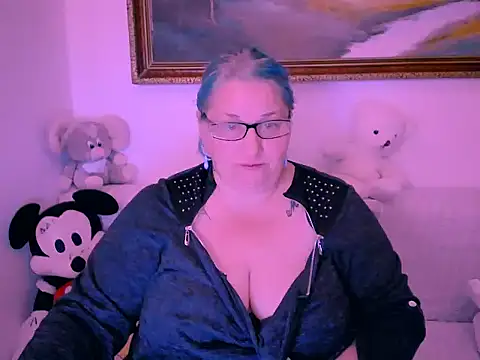 mayamayx online show from 11/01/25, 09:28