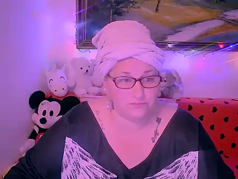 mayamayx online show from 11/22/25, 08:08