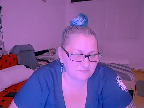 mayamayx online show from 11/27/25, 10:12