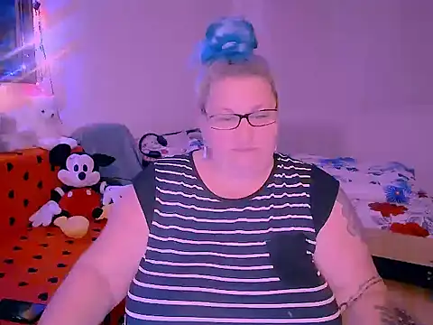 mayamayx online show from 11/29/25, 04:10