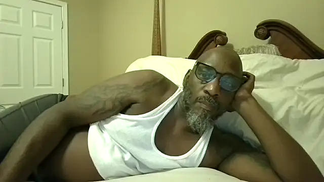 Snapshot of Soultouch1 chatting on 09/27/25, 11:04 Soultouch1 online show from 09/27/25, 11:04