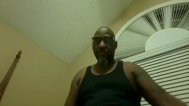 Snapshot of Soultouch1 chatting on 11/21/25, 07:18 Soultouch1 online show from 11/21/25, 07:18