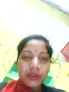 Snapshot of Bhuvi_Bedi chatting on 01/28/25, 06:07 Bhuvi Bedi online show from 01/28/25, 06:07