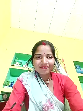 Snapshot of Bhuvi_Bedi chatting on 01/29/25, 08:08 Bhuvi Bedi online show from 01/29/25, 08:08