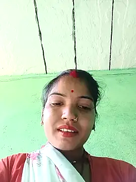 Snapshot of Bhuvi_Bedi chatting on 01/31/25, 04:36 Bhuvi Bedi online show from 01/31/25, 04:36